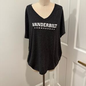 Vanderbilt Commodores. Grey Short Sleeve Tee. Vneck. XL. Polyester Blend.